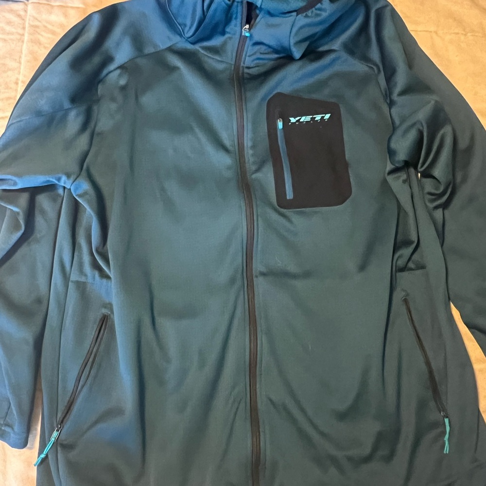 Men’s yeti hooded zip front sweatshirt